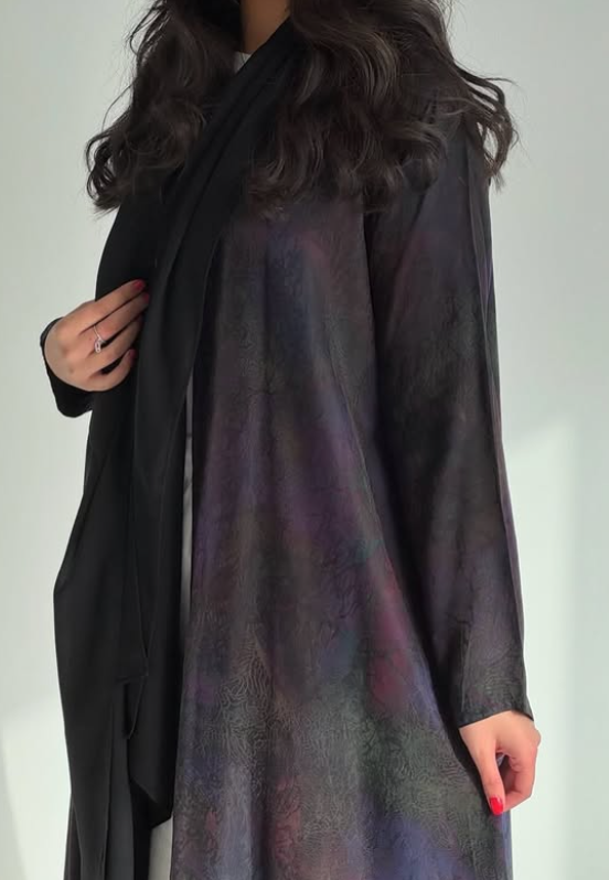 The Amethyst Shadow Print Abaya